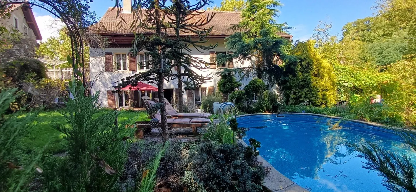 EINLADENDES HAUS MIT 9 ZIMMERN. CHARME UND CHARAKTER. 2000 QM. BACH - Foto 7 von 13