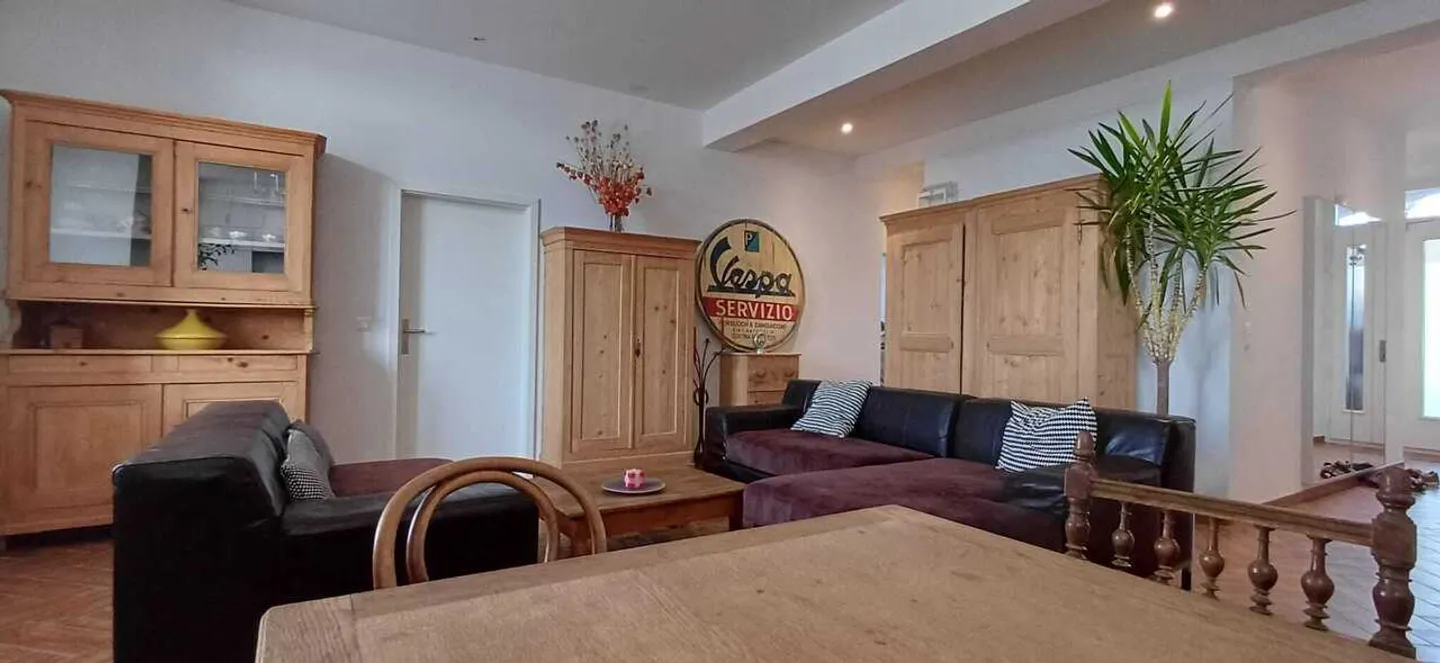 Contemporary 4.5 room apartment for sale in a totally renovated building - Photo 8 of 13