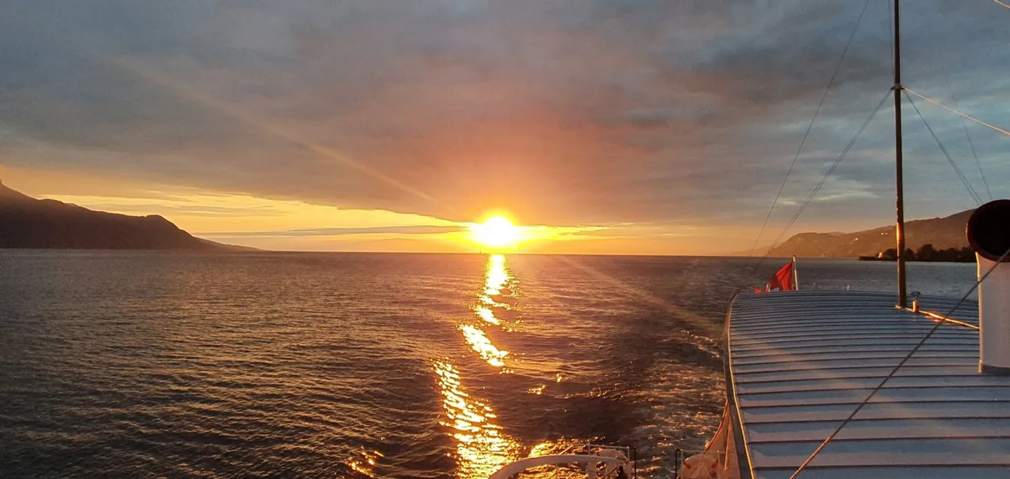 Appartement Magnifique avec Vue - Photo 2 sur 13