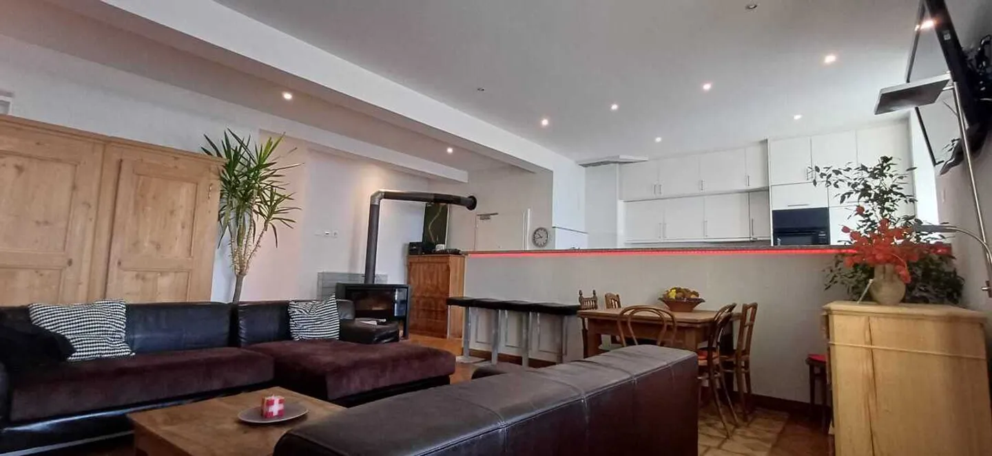 Vendesi in parte o l'intero edificio di 4 appartamenti + deposito - Foto 6 di 11