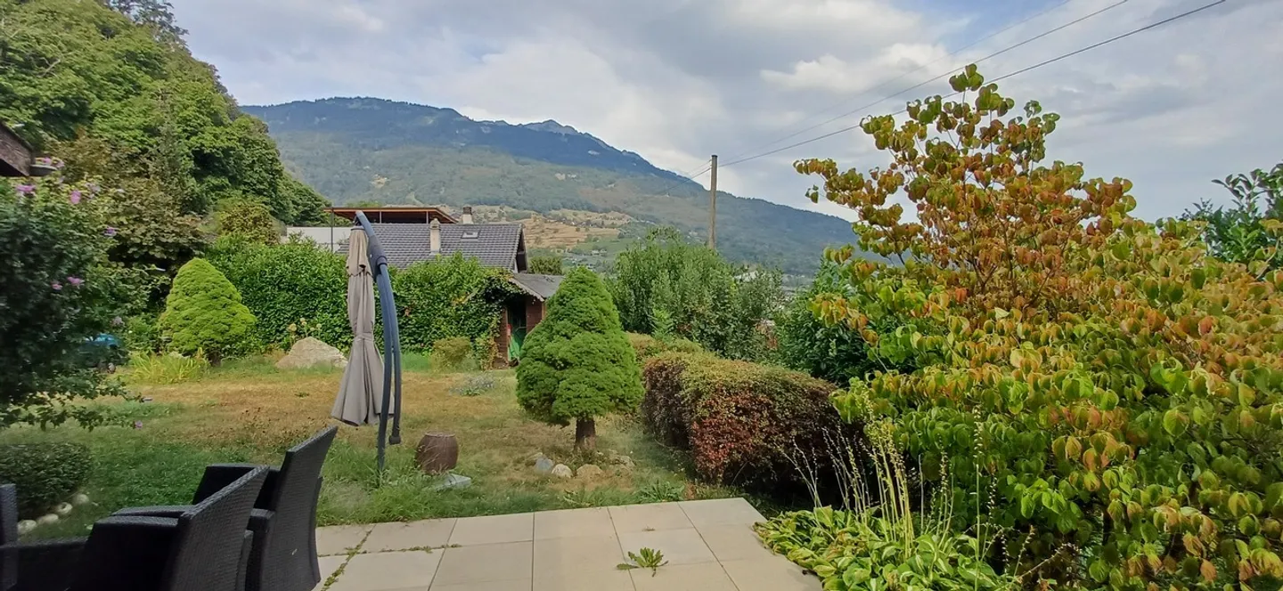 Choëx, pour investisseur, Chalet 2 appartements loués sur terrain de 1031m2 à vendre. - Photo 2 of 13