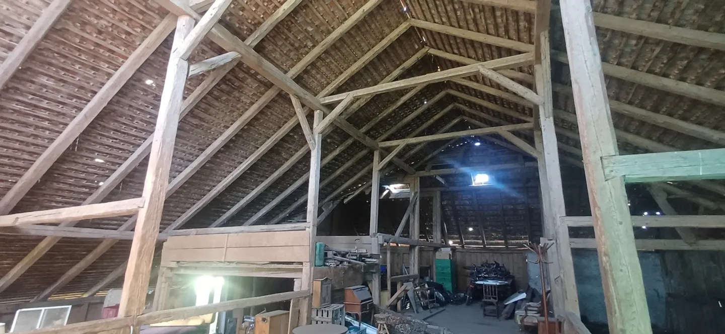 Ferme de caractère à rénover - Photo 4 sur 10