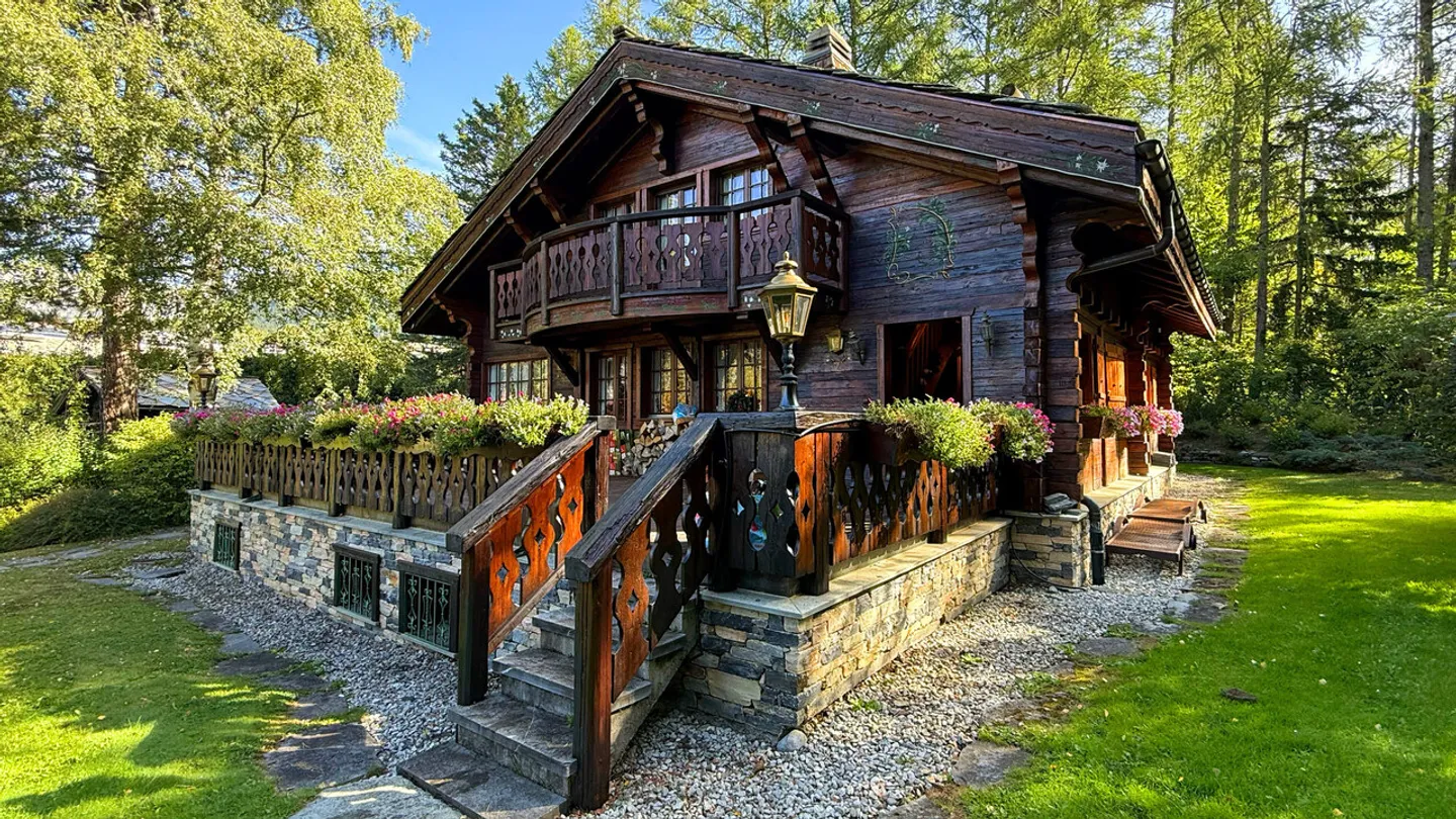 Chalet di lusso 6,5 vani + Mazot indipendente - Crans-Montana - Foto 1 di 13