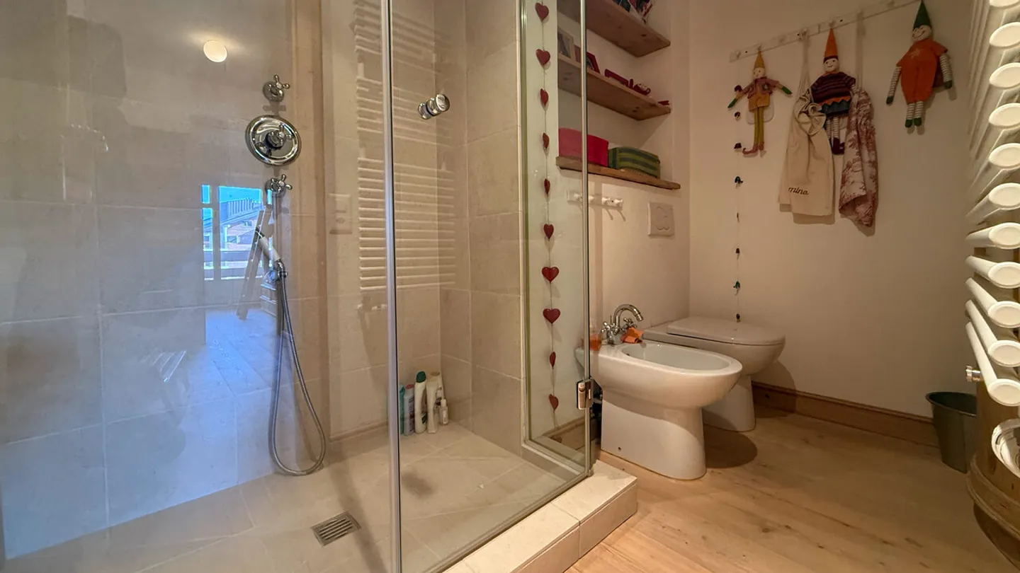 4.5-room apartment with a view of the Ballesteros golf course in Crans-Montana - Photo 10 of 13