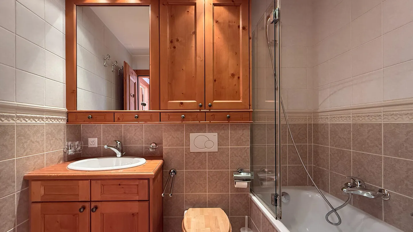 LOC 28 - THE GARDENS OF THE RHONE 8 - Photo 9 of 13