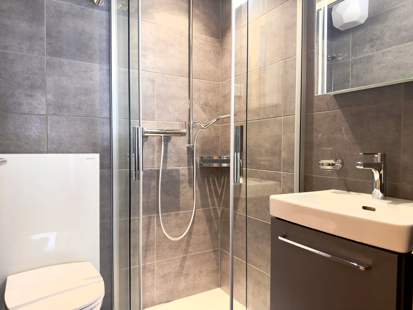 Charming Apartment in Montana - Photo 11 of 12