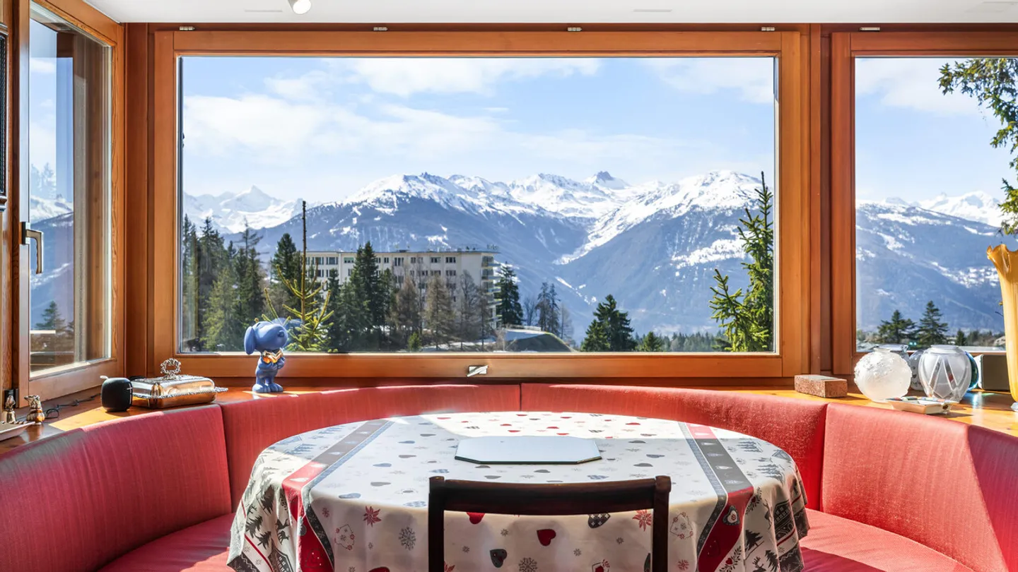 Chalet de prestige 10.5 pièces avec vue panoramique - Crans-Montana - Photo 6 of 13