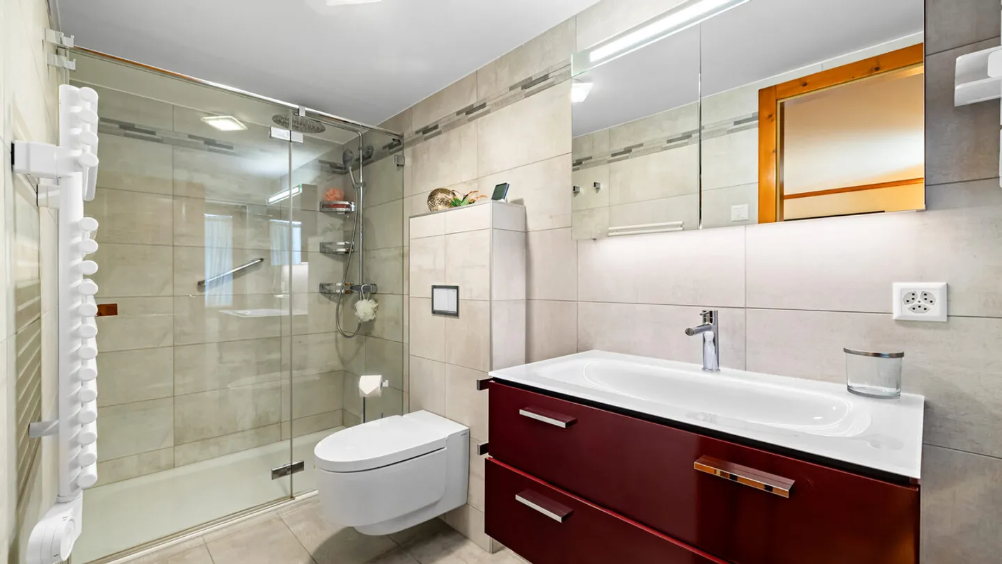 Chalet de prestige 10.5 pièces avec vue panoramique - Crans-Montana - Photo 11 of 13