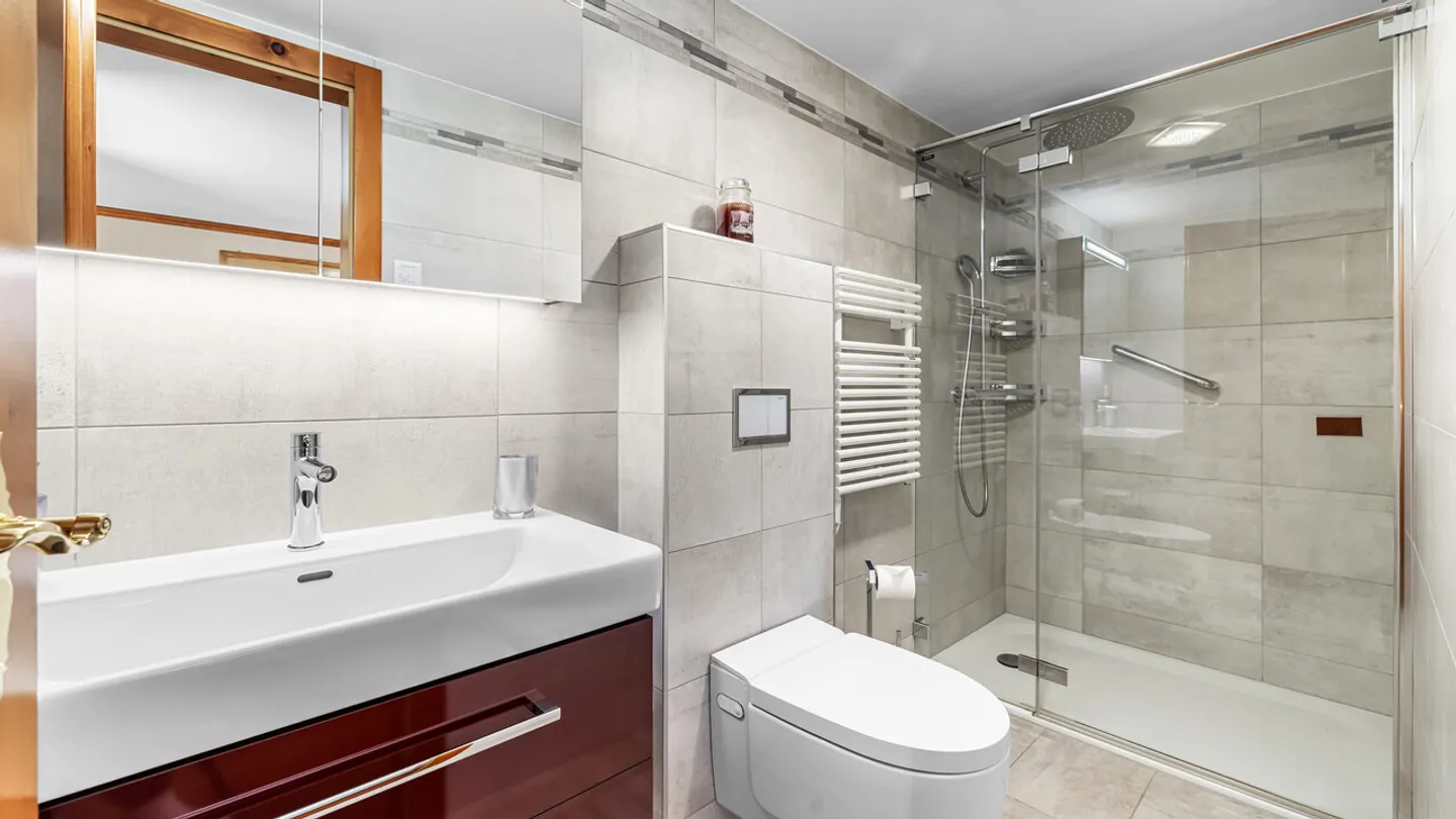 Chalet de prestige 10.5 pièces avec vue panoramique - Crans-Montana - Photo 13 of 13