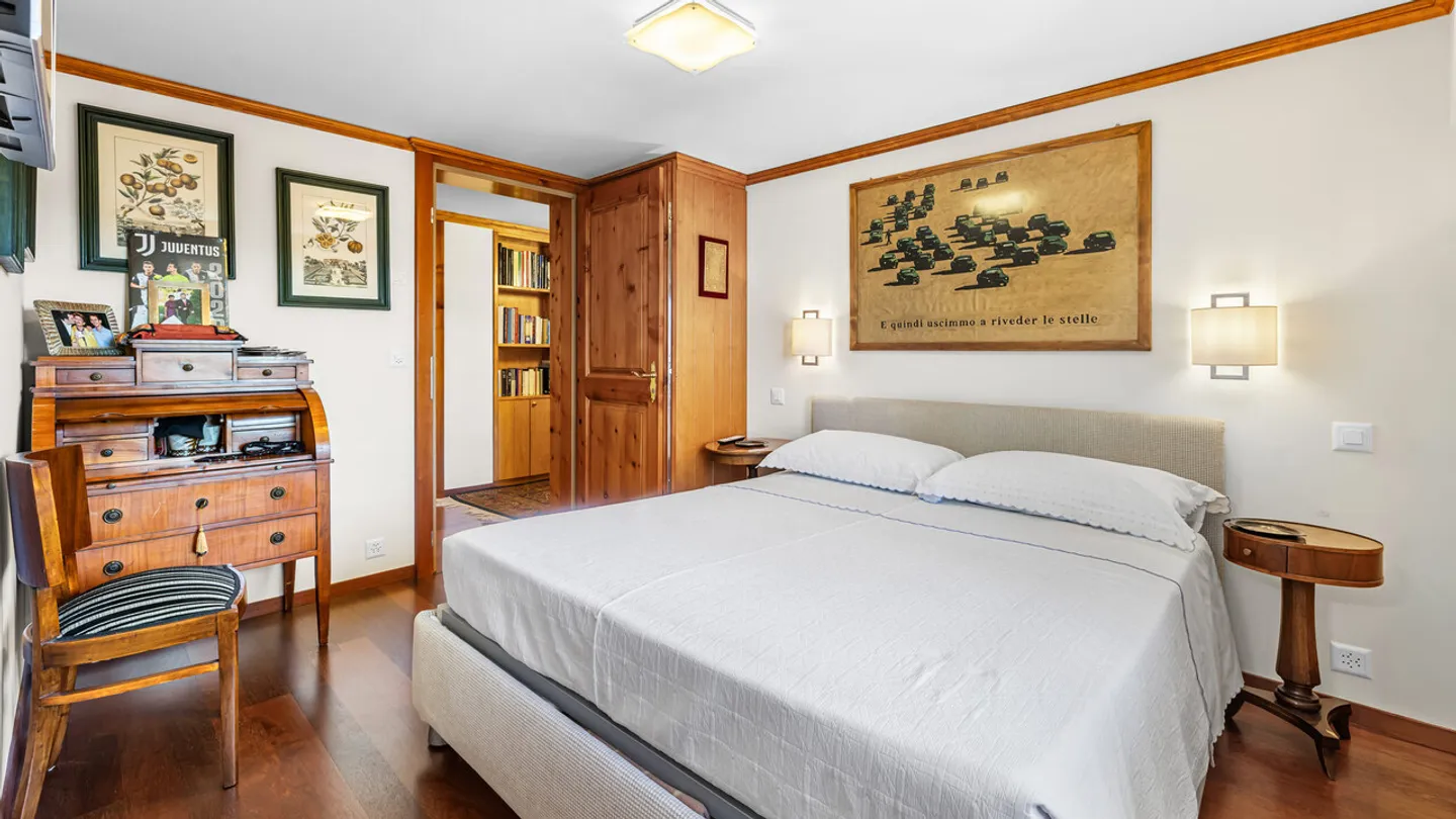 Chalet de prestige 10.5 pièces avec vue panoramique - Crans-Montana - Photo 12 of 13