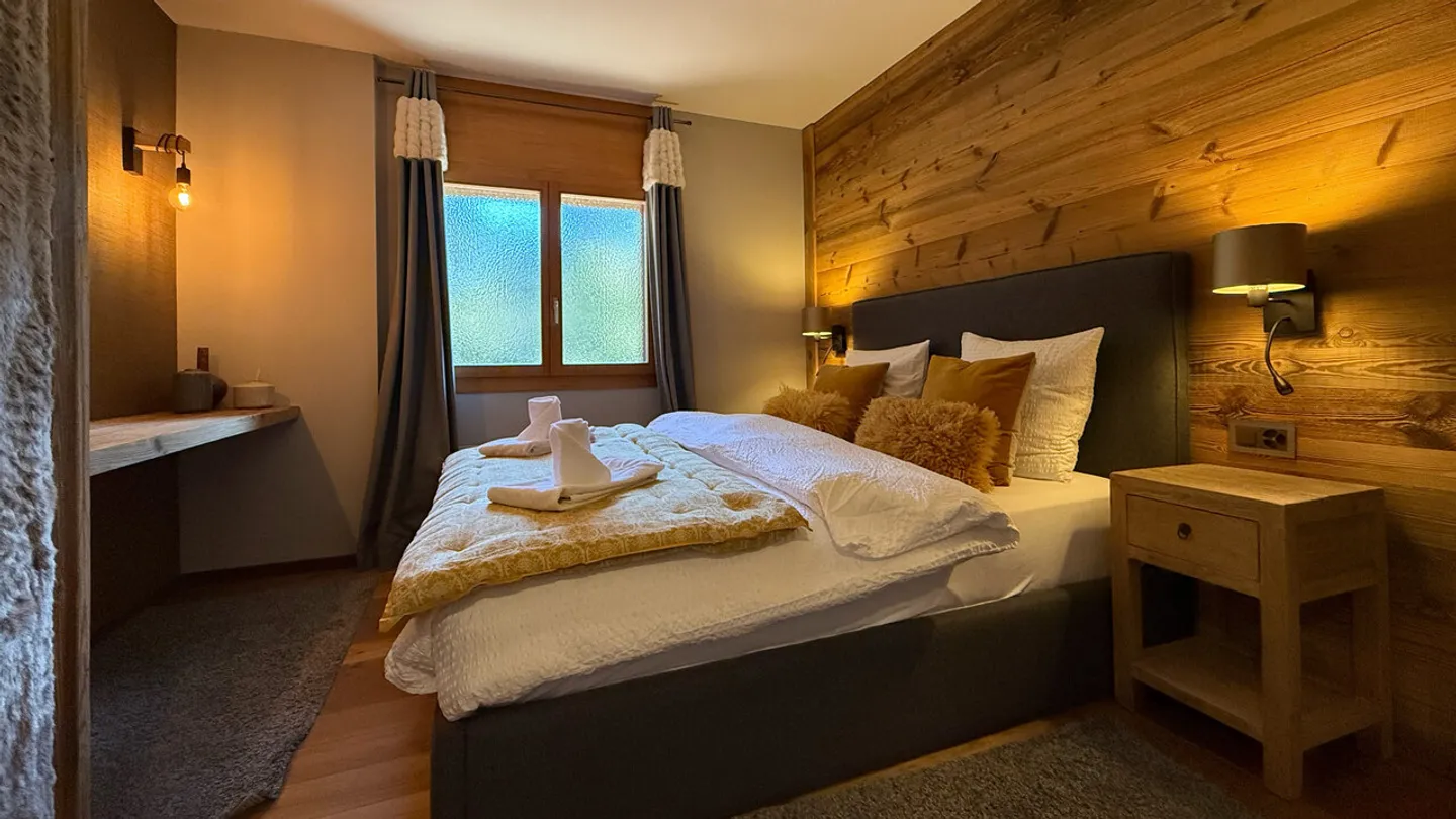 LOC 203 - PALM SPRINGS - 1. STOCK OST - Foto 7 von 13