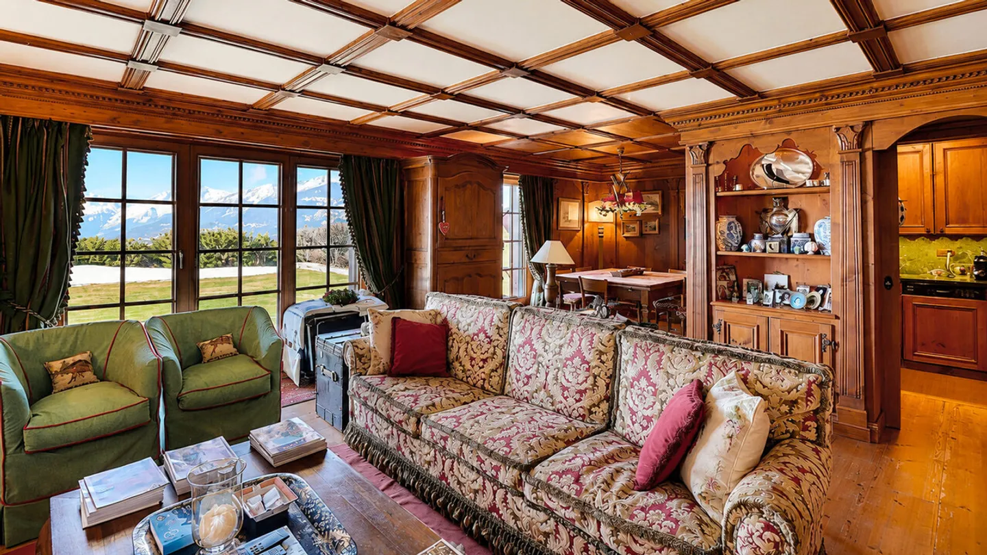Luxury Apartment in Crans-Montana - Photo 3 of 12