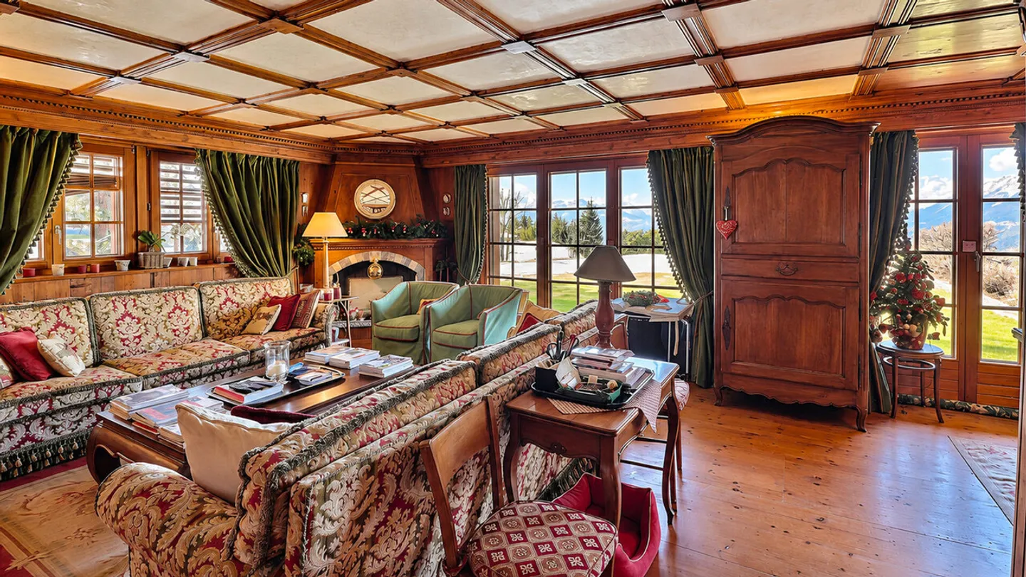 Luxury Apartment in Crans-Montana - Photo 1 of 12