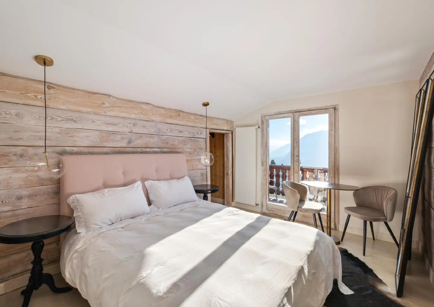 LOC 86 - CHALET GLORIA 1er - Photo 2 sur 5