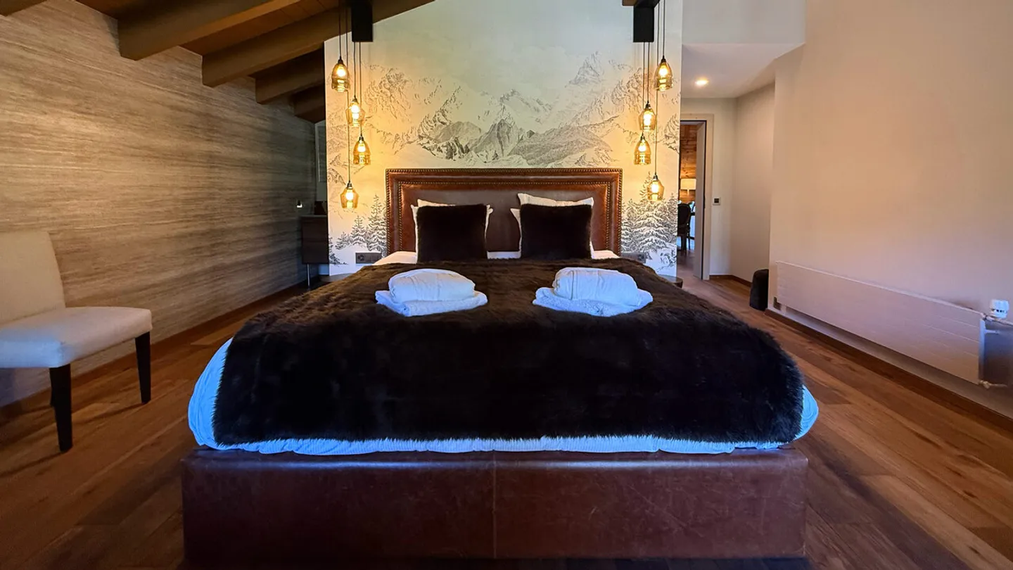 LOC 204 - PALM SPRINGS - ATTIQUE - Photo 9 of 13