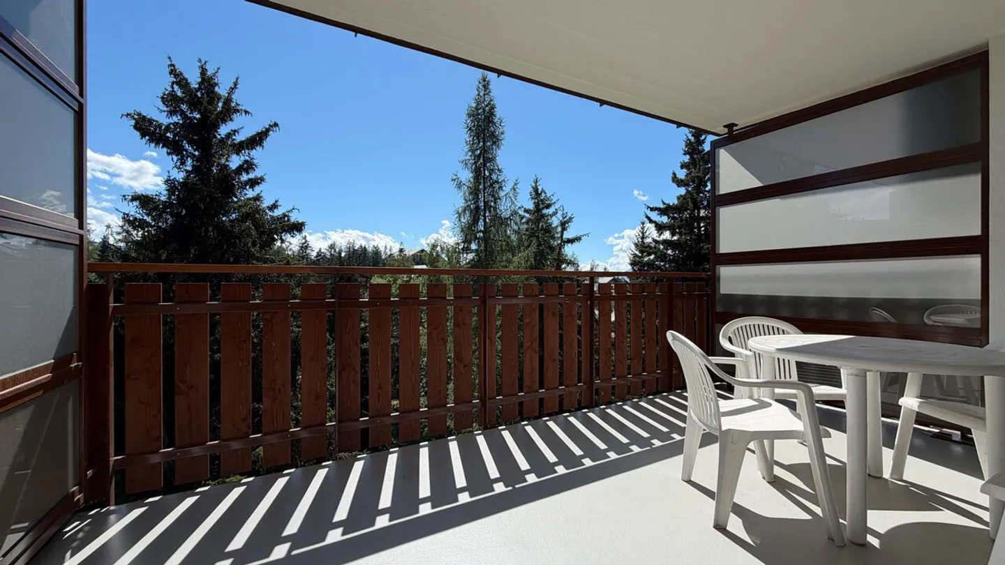 Appartamento con 3 camere nel centro di Crans con un grande balcone - Foto 7 di 9