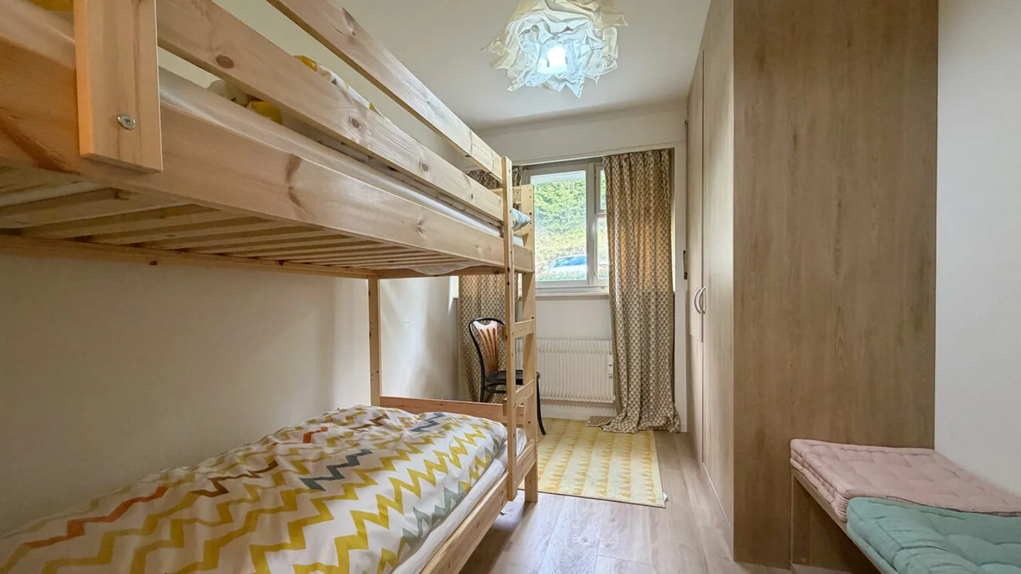 Appartamento con 3 camere nel centro di Crans con un grande balcone - Foto 3 di 9
