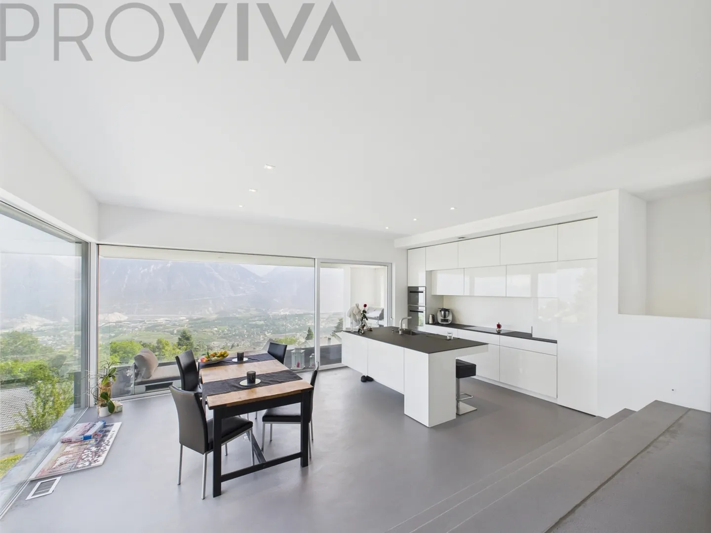 Luxuriöse Villa mit Salzwasserpool und unvergleichlichem Talblick - Foto 3 von 8