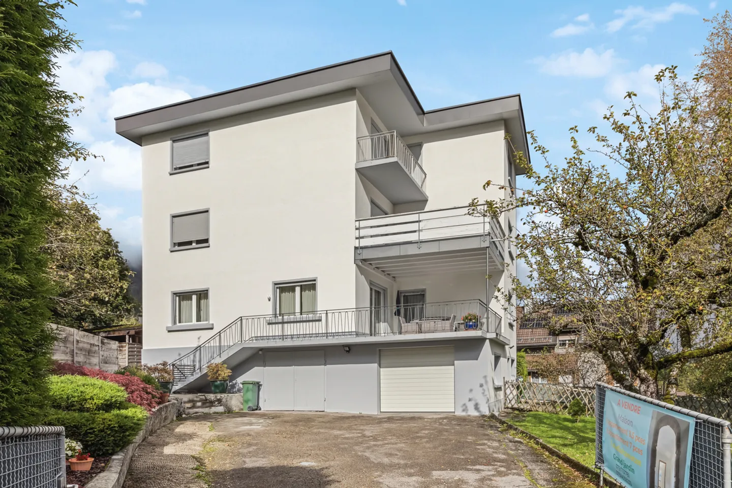 Bella casa con due appartamenti in un quartiere tranquillo di Villeret - Foto 1 di 11