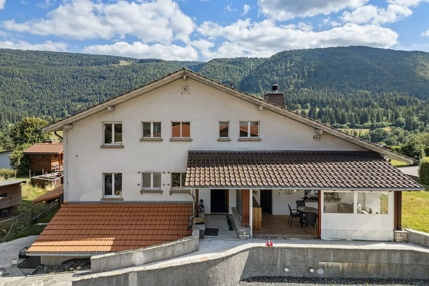 Magnificent house with two apartments and breathtaking views - Foto 3 von 13