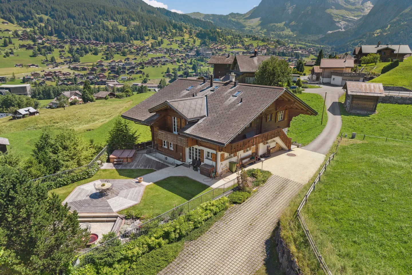 Magnifico chalet eccezionale con vista panoramica sulle montagne - Foto 2 di 11