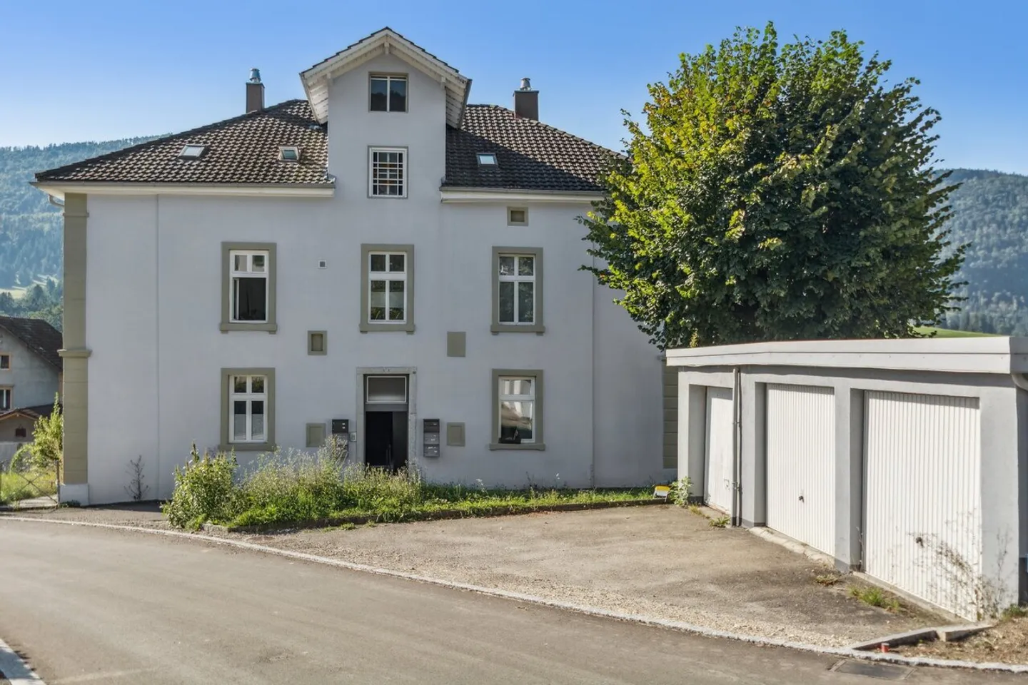 Ottima opportunità. Un bel palazzo residenziale in vendita a Corgémont. - Foto 10 di 13