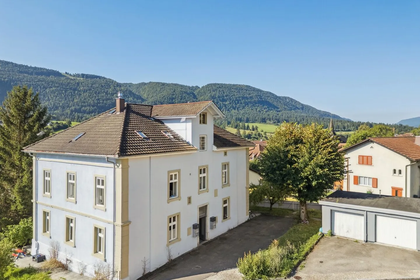 Ottima opportunità. Un bel palazzo residenziale in vendita a Corgémont. - Foto 7 di 13