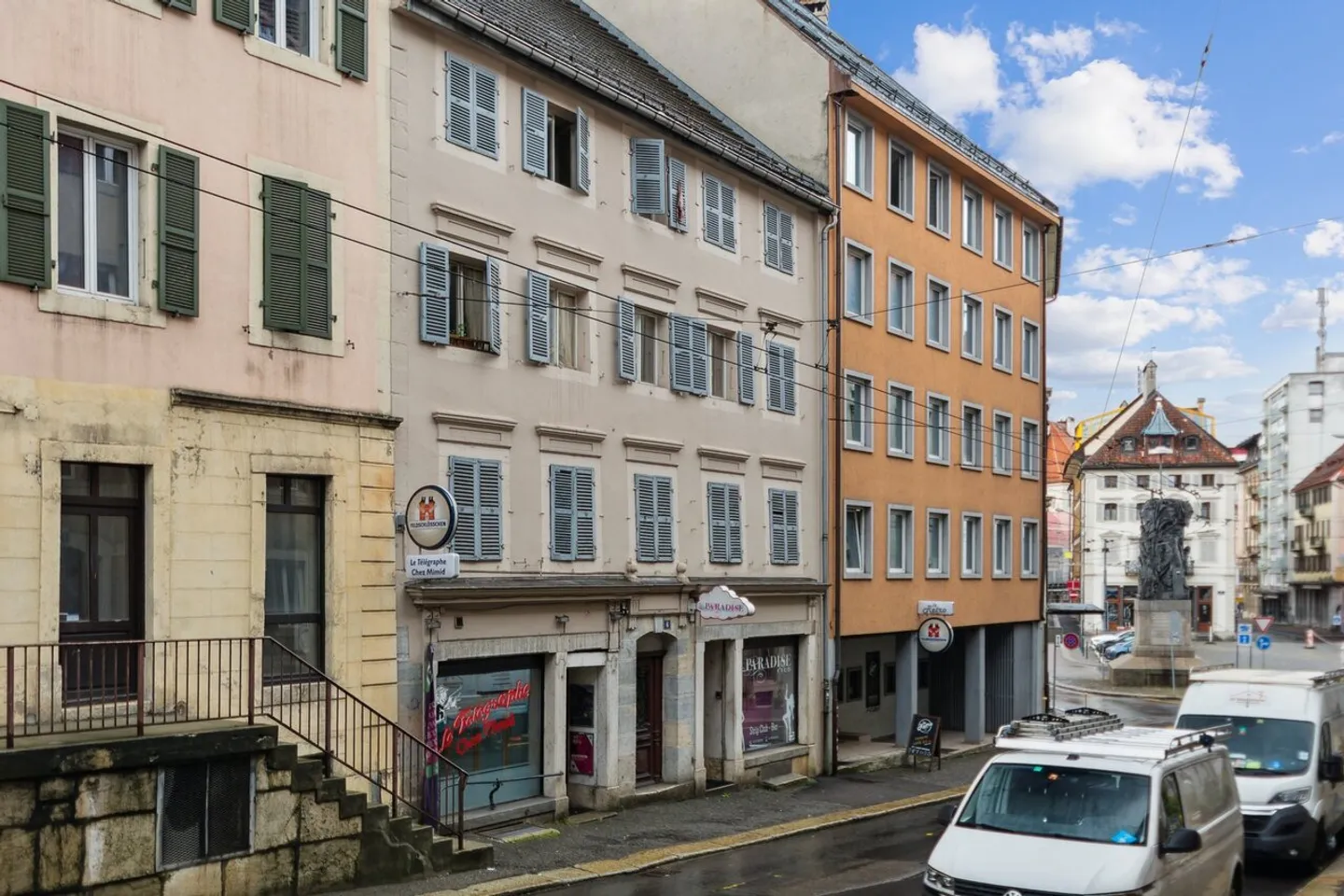 Immeuble mixte - Rendement net de 6 %, locataires en place - Photo 5 sur 12