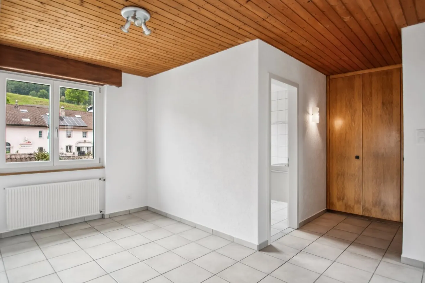 Hervorragende Gelegenheit, Doppelhaus mit zwei 4.5 Zimmern - Foto 9 von 13