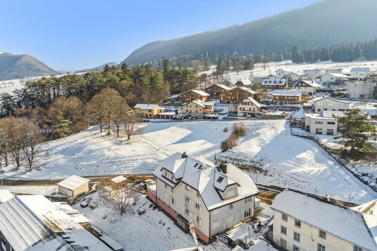 Superbe appartement 5.5 pièces - Photo 2 sur 13