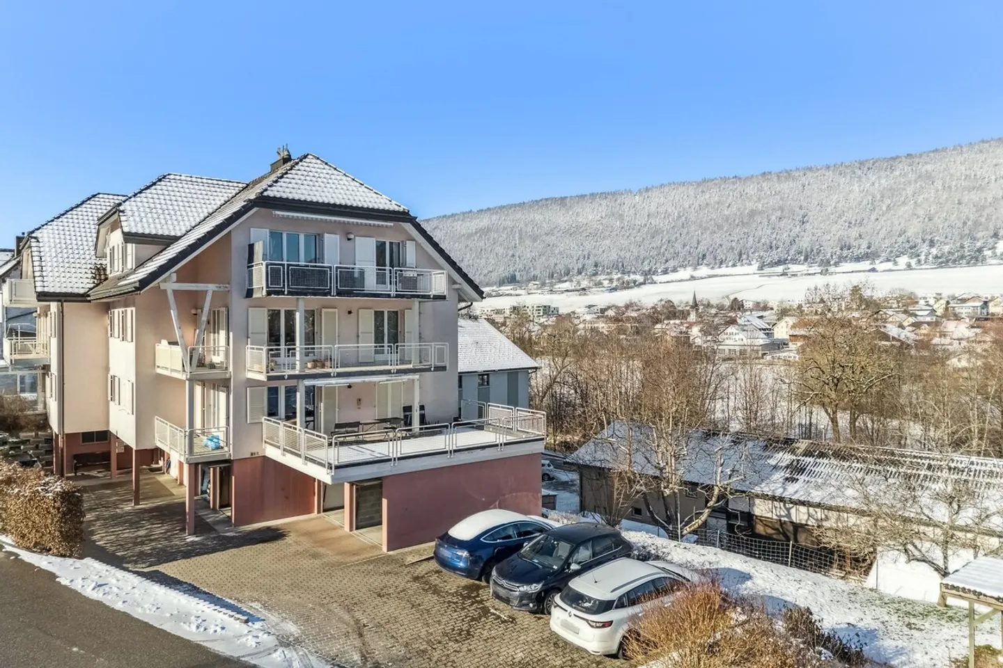 Superbe appartement 5.5 pièces - Photo 4 sur 13