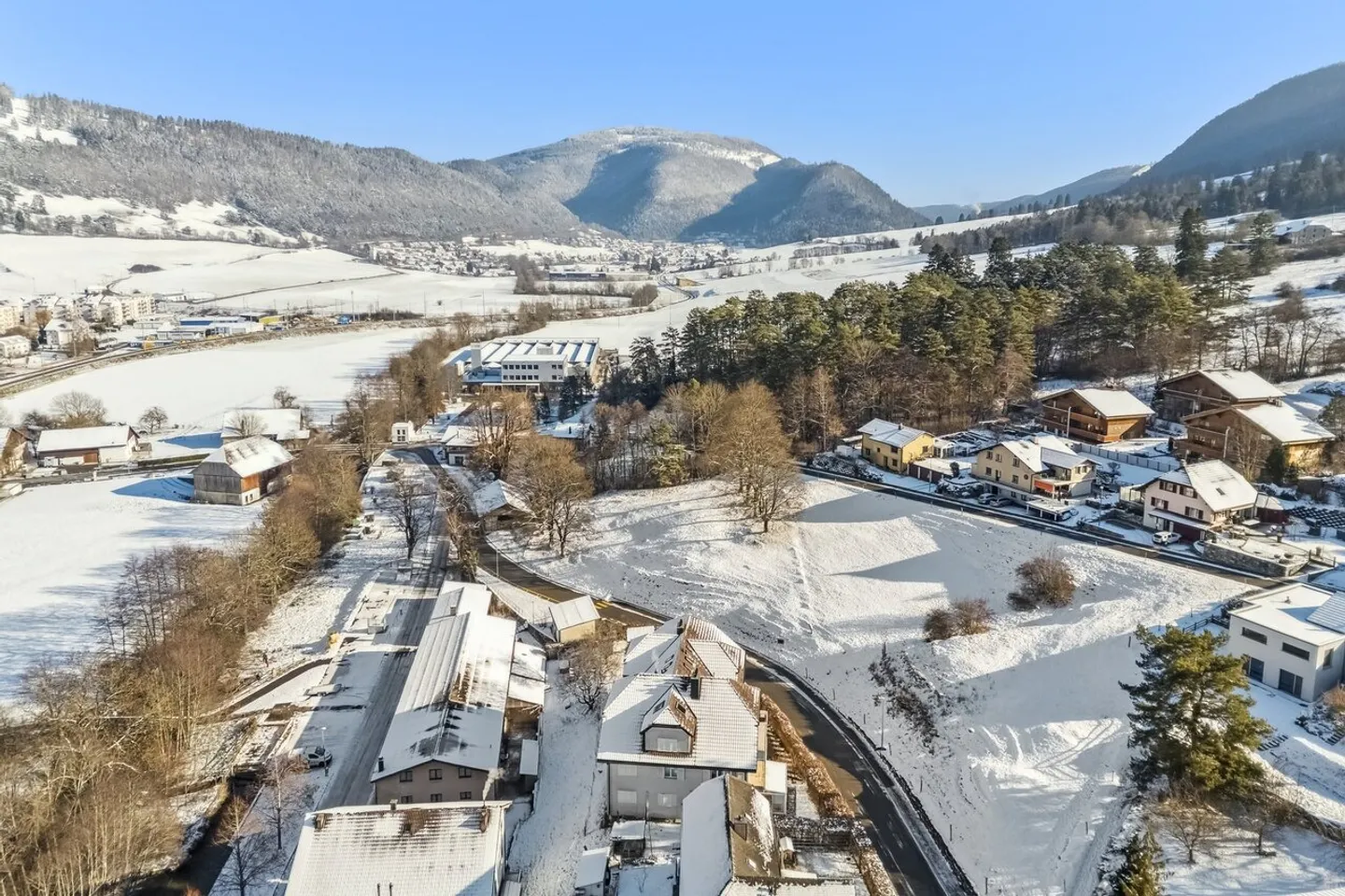 Superbe appartement 5.5 pièces - Photo 3 sur 13