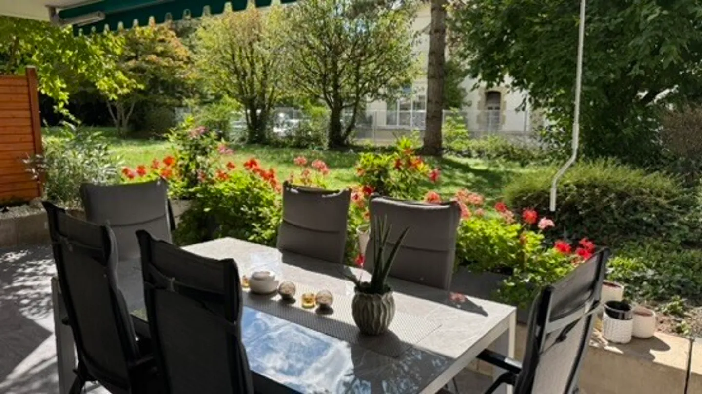 Magnifico appartamento luminoso con giardino - Foto 7 di 9