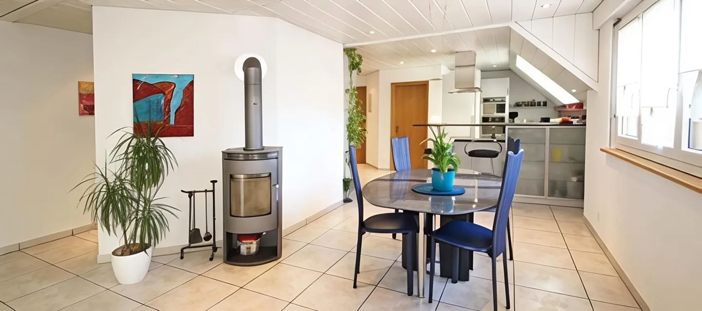 Prestigieux Duplex 5.5 pces "Pieds dans l'eau" avec Salle d'Escalade - Photo 8 sur 13