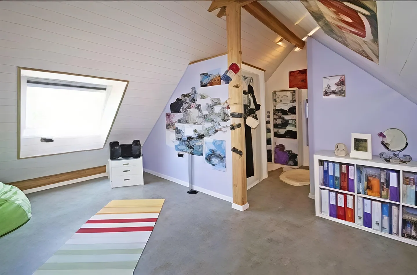 Prestigieux Duplex 5.5 pces "Pieds dans l'eau" avec Salle d'Escalade - Photo 11 sur 13