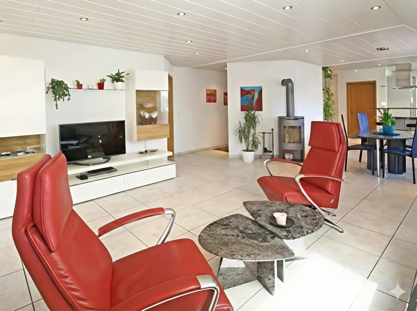 Prestigieux Duplex 5.5 pces "Pieds dans l'eau" avec Salle d'Escalade - Photo 5 sur 13