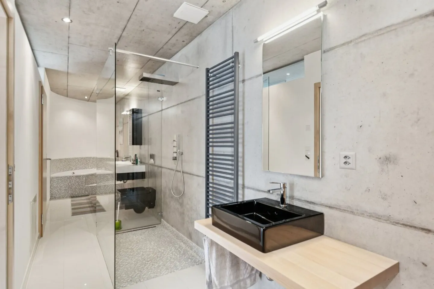 Appartement de rêve, design et vue scintillante sur Moutier - Photo 9 of 12