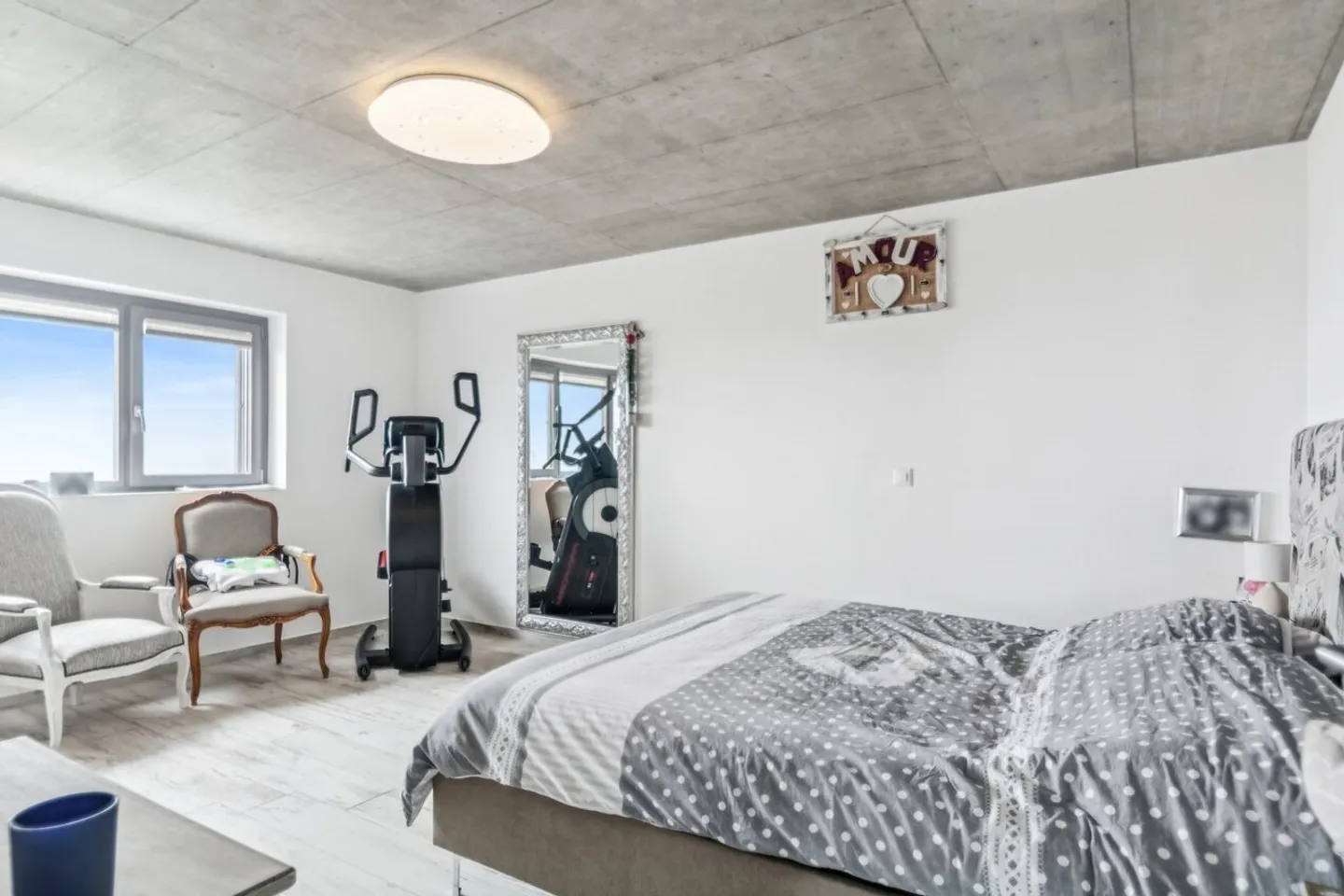 The Art of Living: A Sanctuary of Light and Design in Corgémont - Photo 11 of 13