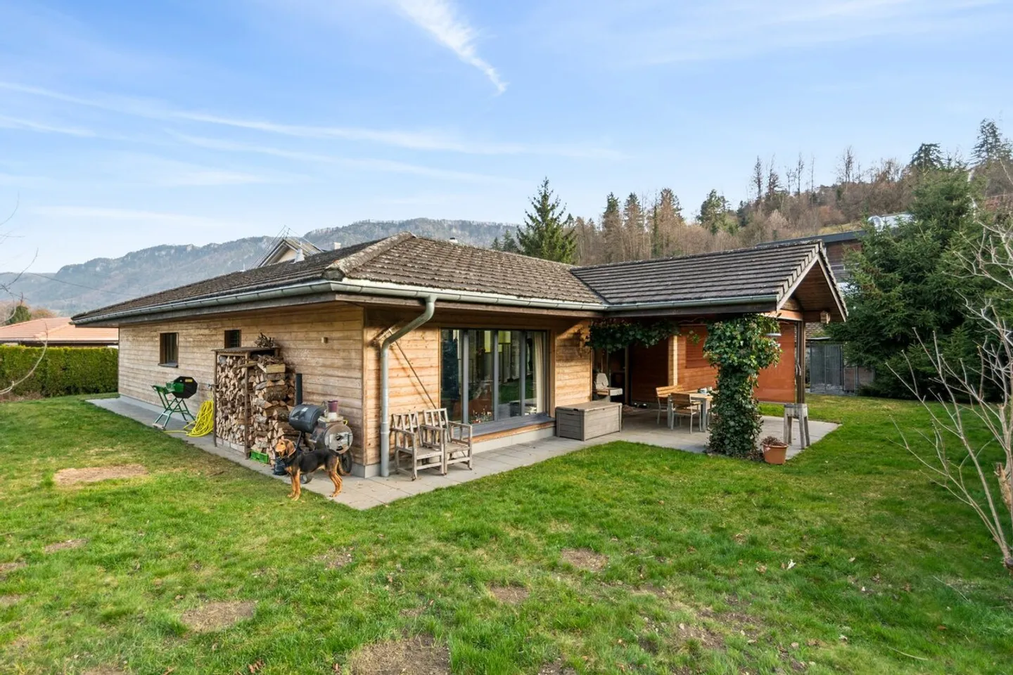 The Art of Natural Living: A Timeless Residence in Perrefitte - Photo 8 of 13