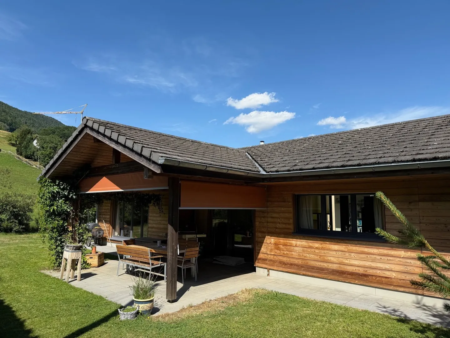 The Art of Natural Living: A Timeless Residence in Perrefitte - Photo 2 of 13