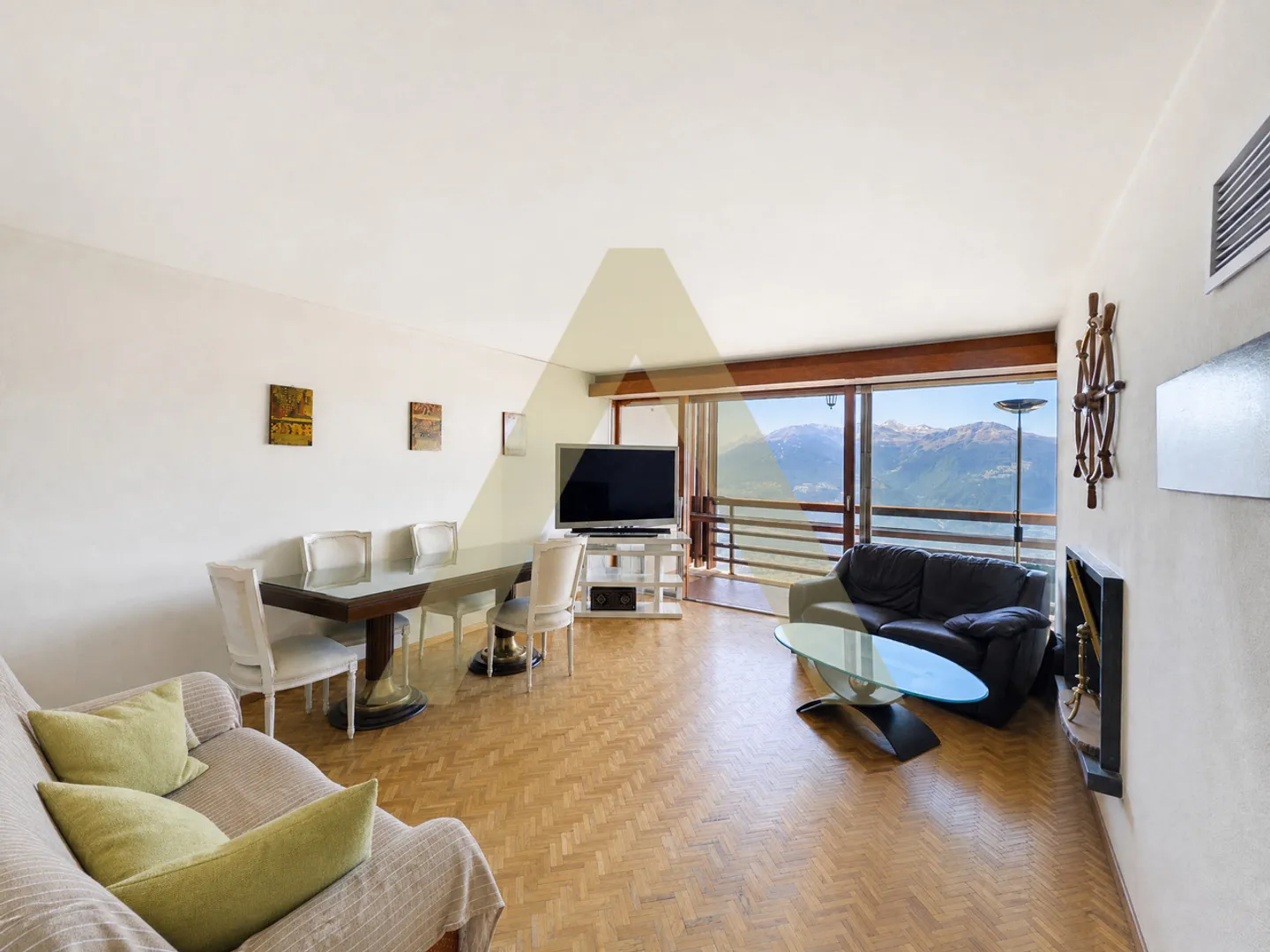 Une adresse emblématique, une vue exceptionnelle - Foto 3 di 13