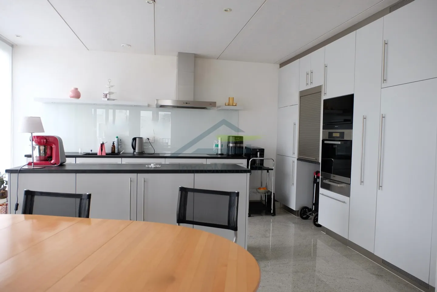 Appartement 4.5 pièces au dernier étage dans le populaire Bottmingen - Photo 4 sur 8