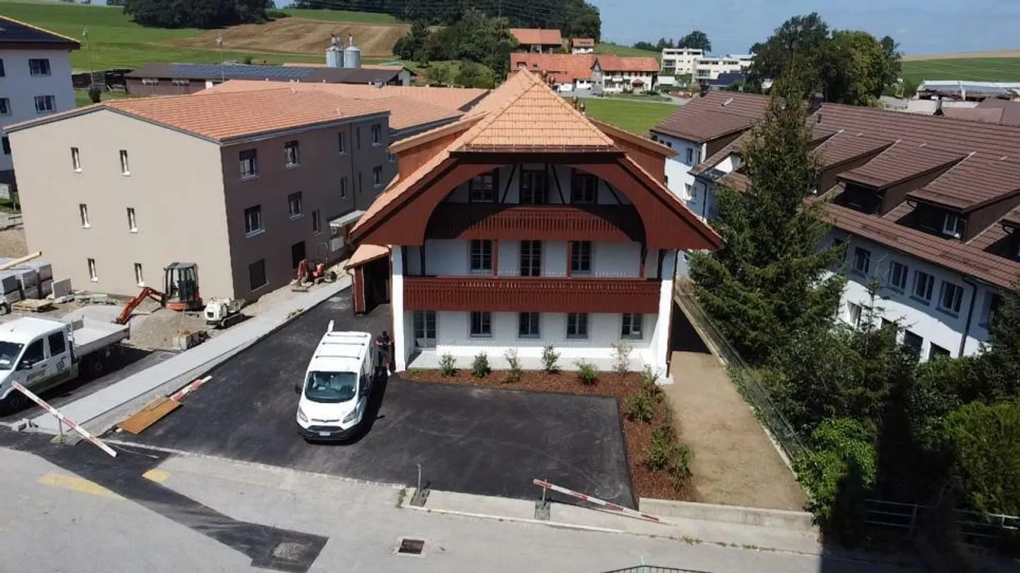 Edificio di rendimento - Vuisternens-en-Ogoz - Foto 2 di 9