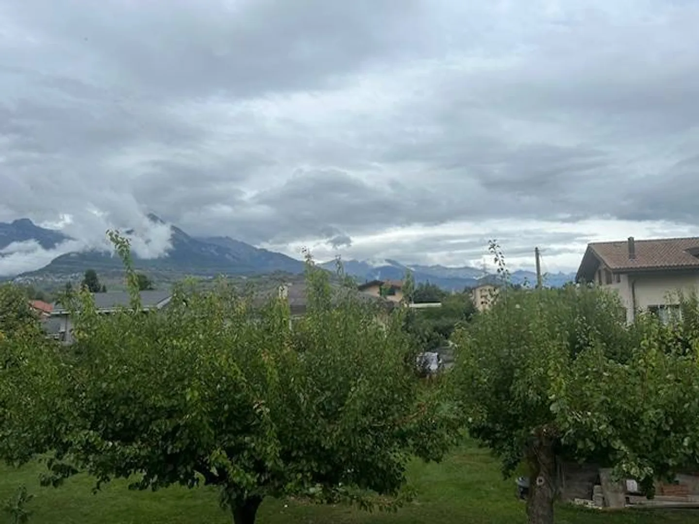 Villa contemporanea nuova - Foto 3 di 4