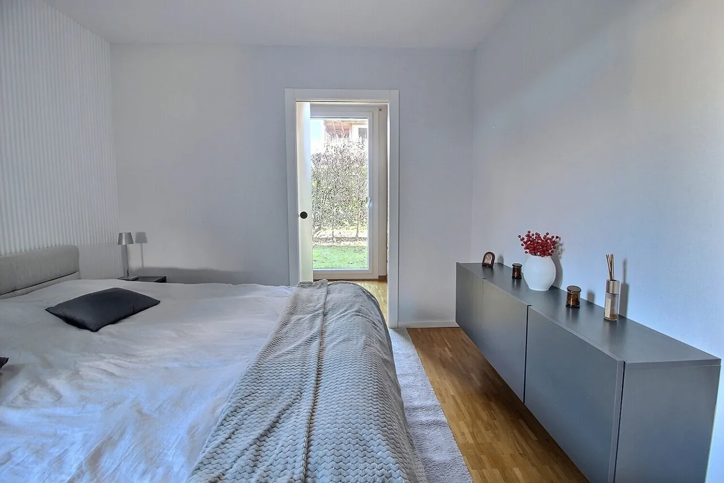Wunderschöne Wohnung mit Garten - Foto 8 von 13