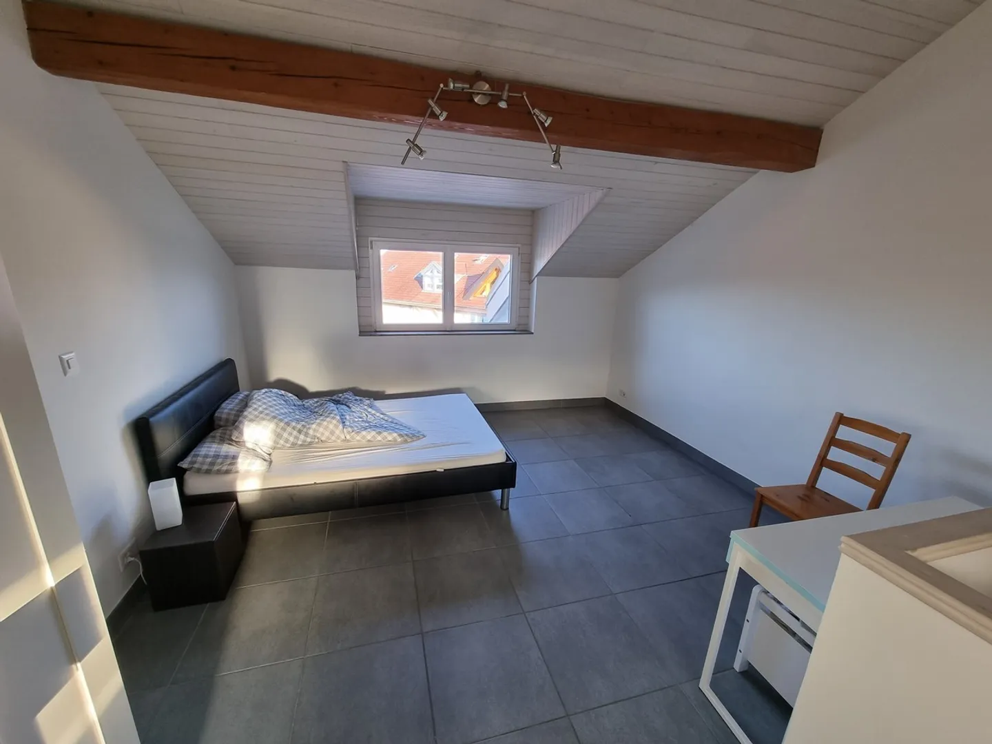 Triplex available immediately - Photo 6 of 10