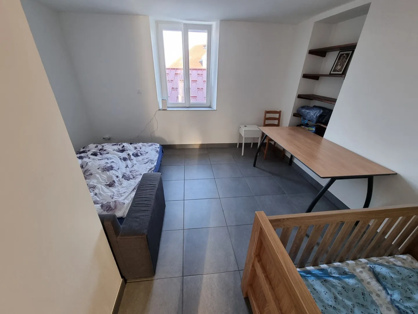 Triplex available immediately - Photo 4 of 10