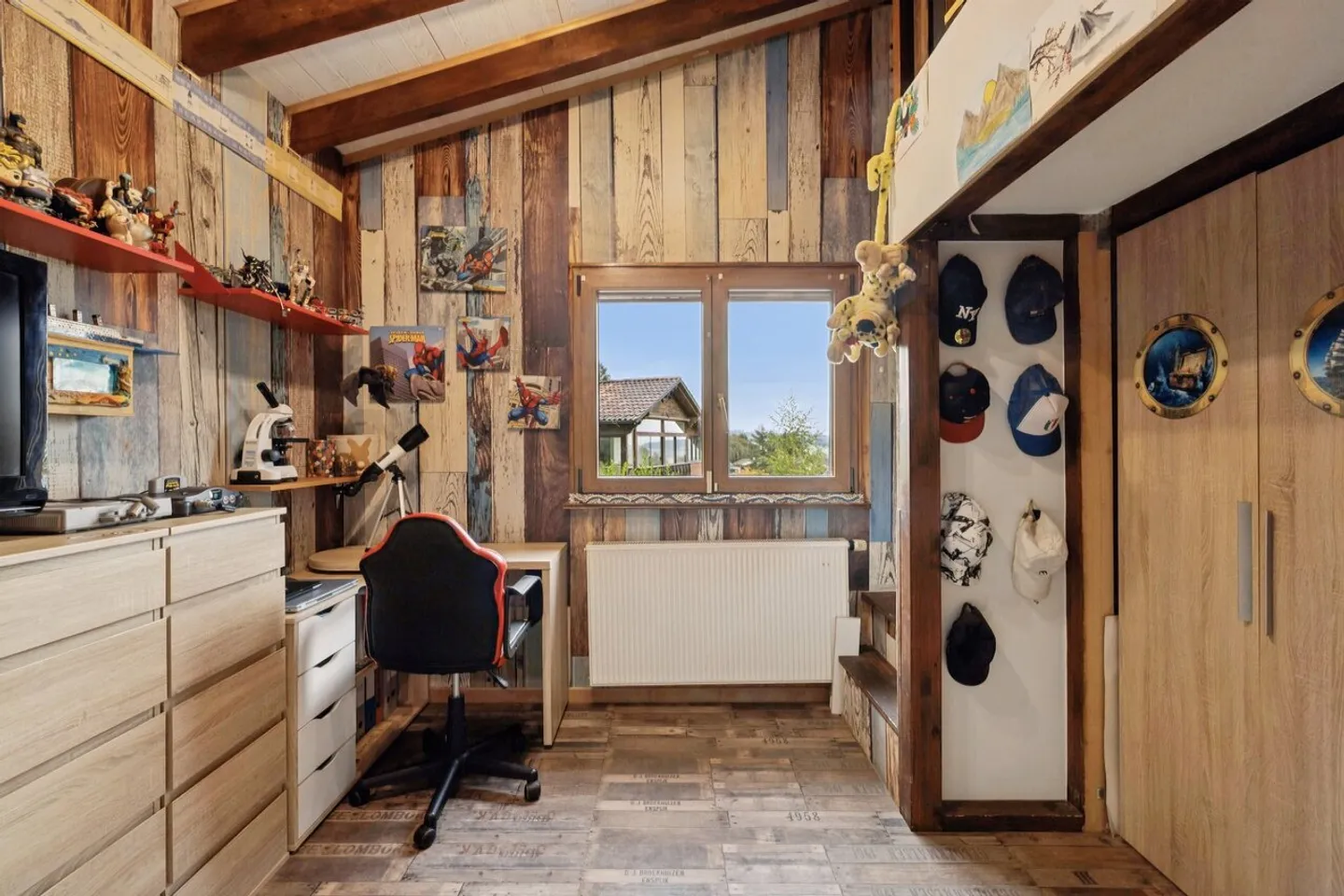 Individual chalet, quiet with lake view - Photo 8 of 13