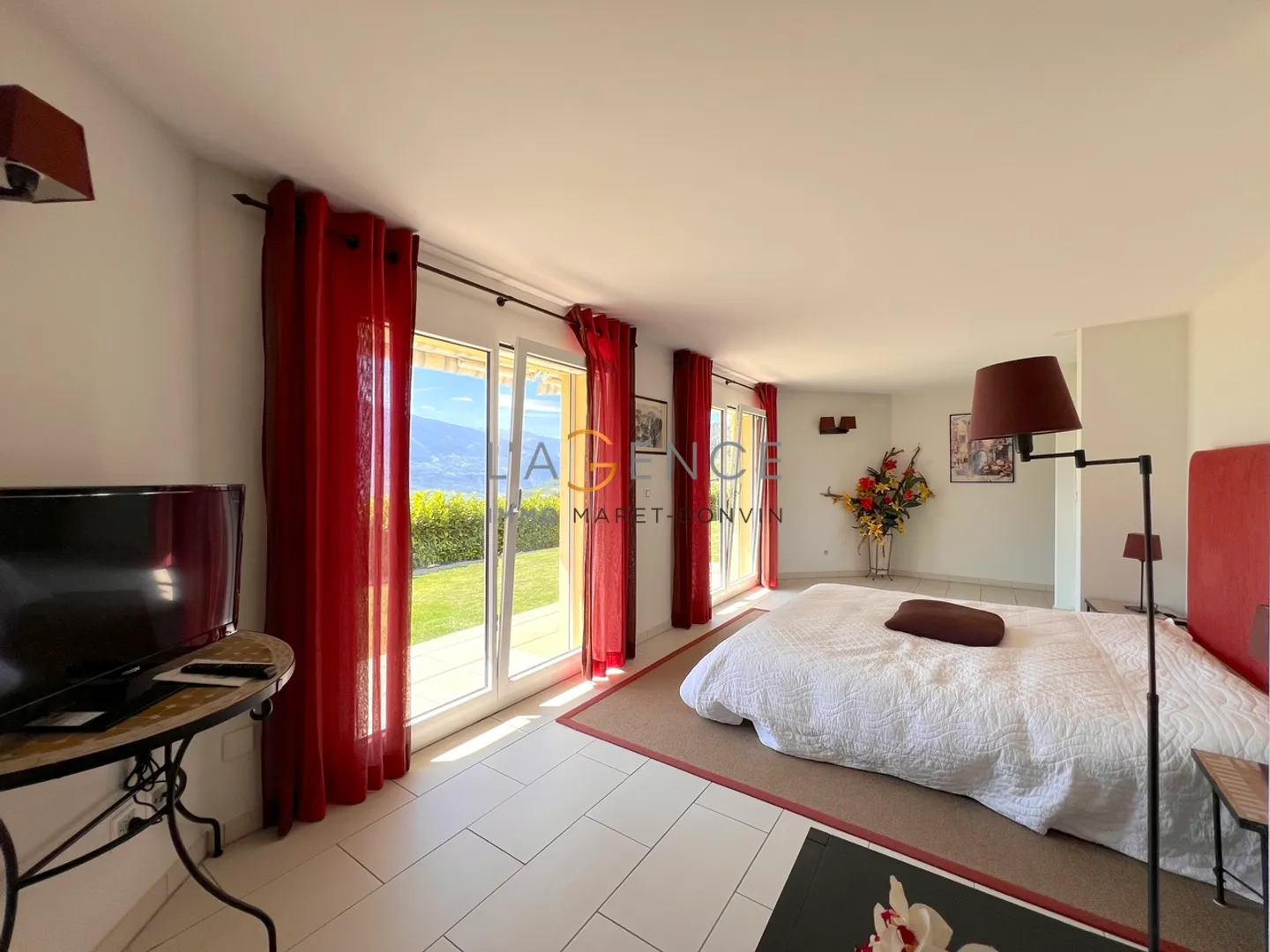 VILLA D'EXCEPTION A VENTHONE - Photo 8 sur 13