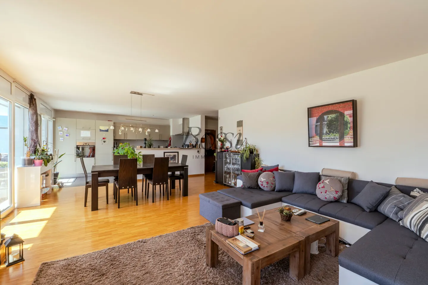 Duplex with terrace, unobstructed view 10 minutes from Nyon station - Photo 3 of 13